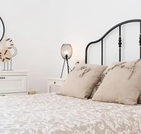Apartment At Trajano 1 *